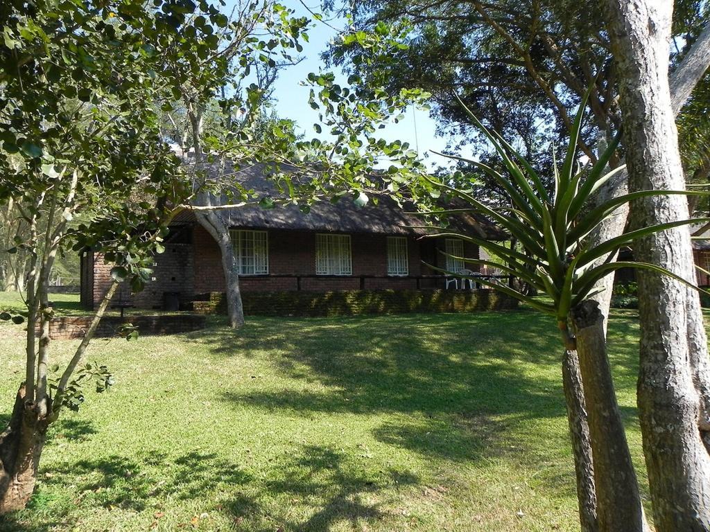 Kwambali Riverside Lodge Хейзивю Стая снимка