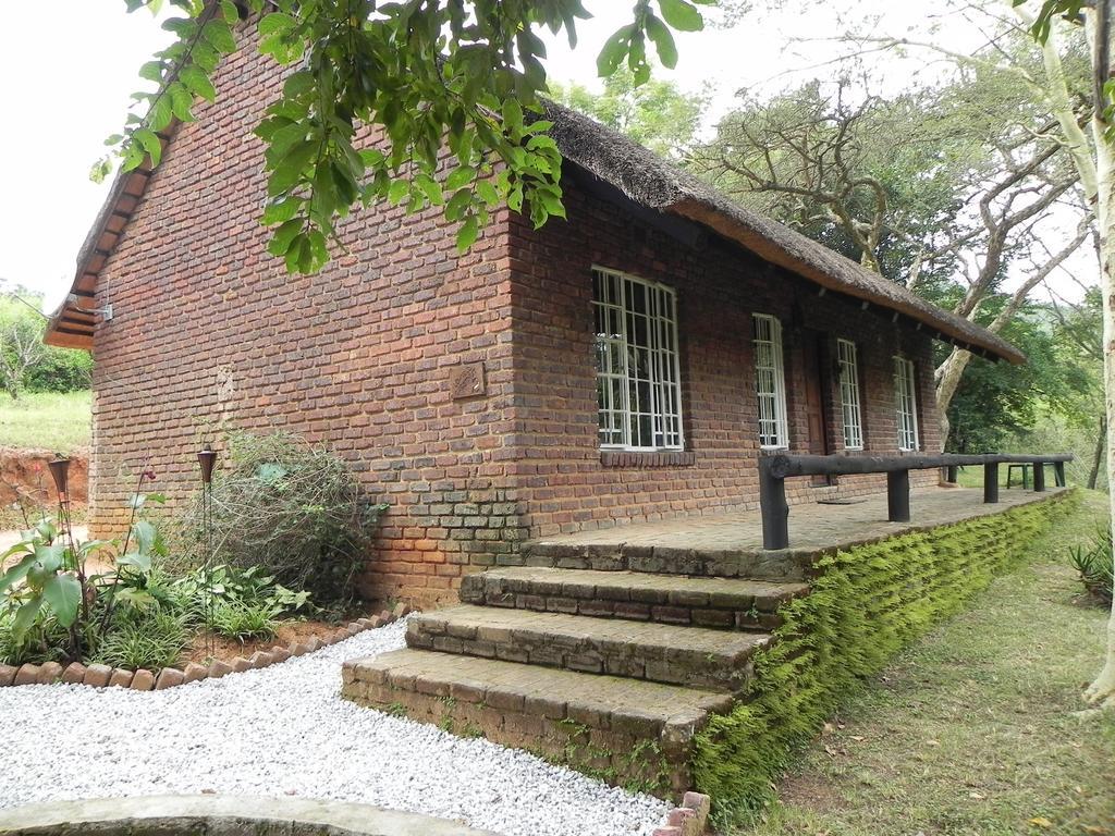 Kwambali Riverside Lodge Хейзивю Стая снимка