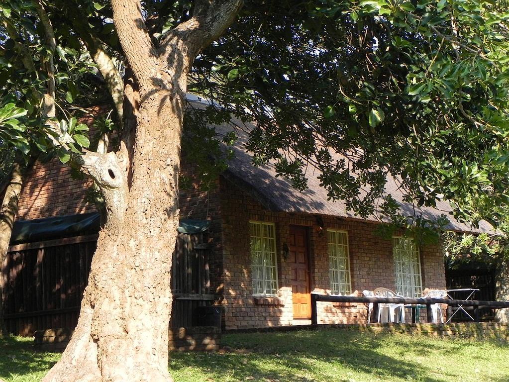 Kwambali Riverside Lodge Хейзивю Стая снимка