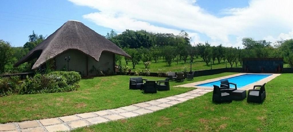 Kwambali Riverside Lodge Хейзивю Екстериор снимка
