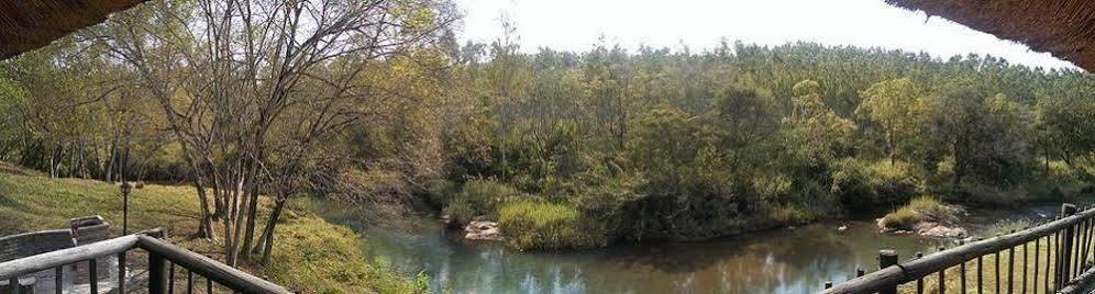 Kwambali Riverside Lodge Хейзивю Екстериор снимка